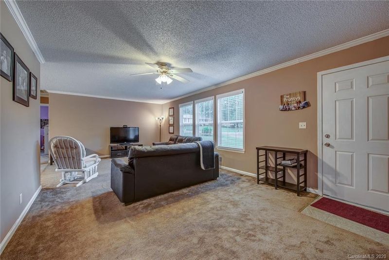 1000 Testament Trl, Mount Holly, NC 28120