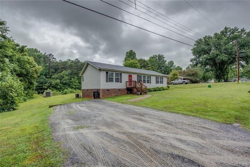 1000 Testament Trl, Mount Holly, NC 28120