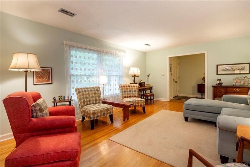 242 Sharon Amity Rd #5, Charlotte, NC 28211
