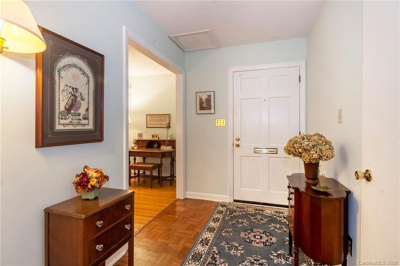 242 Sharon Amity Rd #5, Charlotte, NC 28211