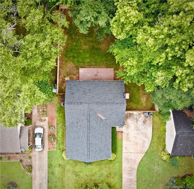 5206 Walnut Grove Ln, Charlotte, NC 28227