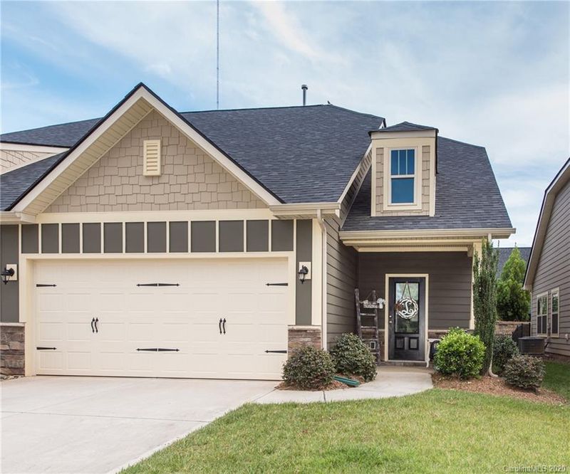 106 Canter Ln, Mooresville, NC 28115