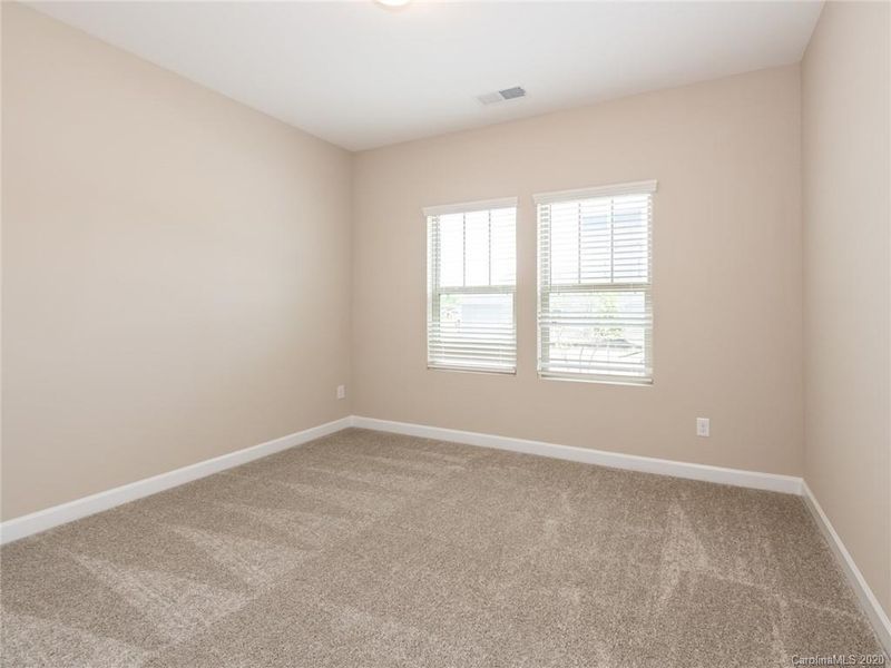 5082 Turtle Creek Dr, Denver, NC 28037
