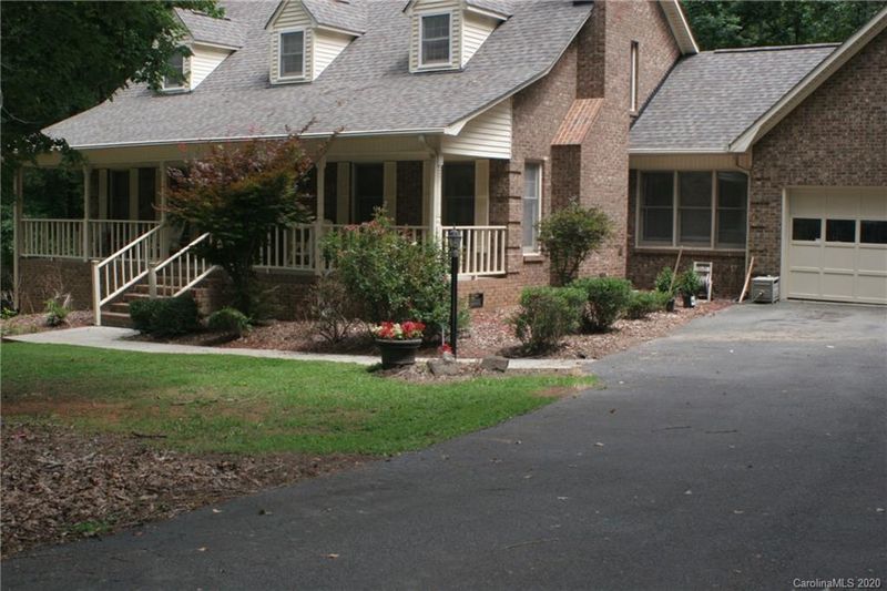 1160 SE Ben Black Rd, Midland, NC 28107