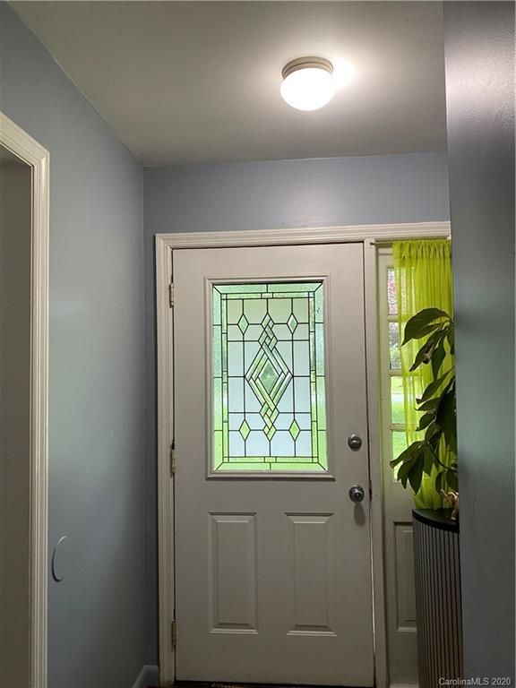 3609 Sudbury Rd, Charlotte, NC 28205