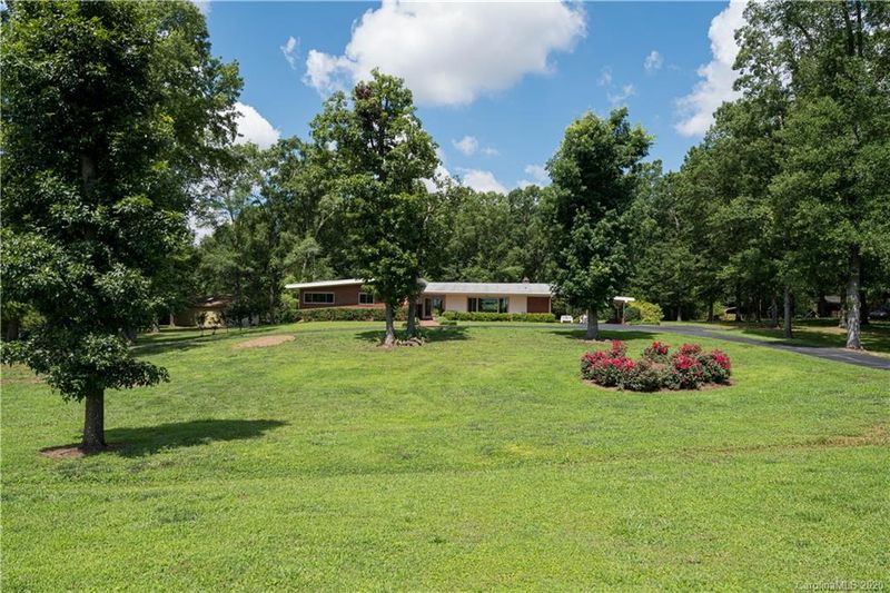520 S Elm St, Marshville, NC 28103
