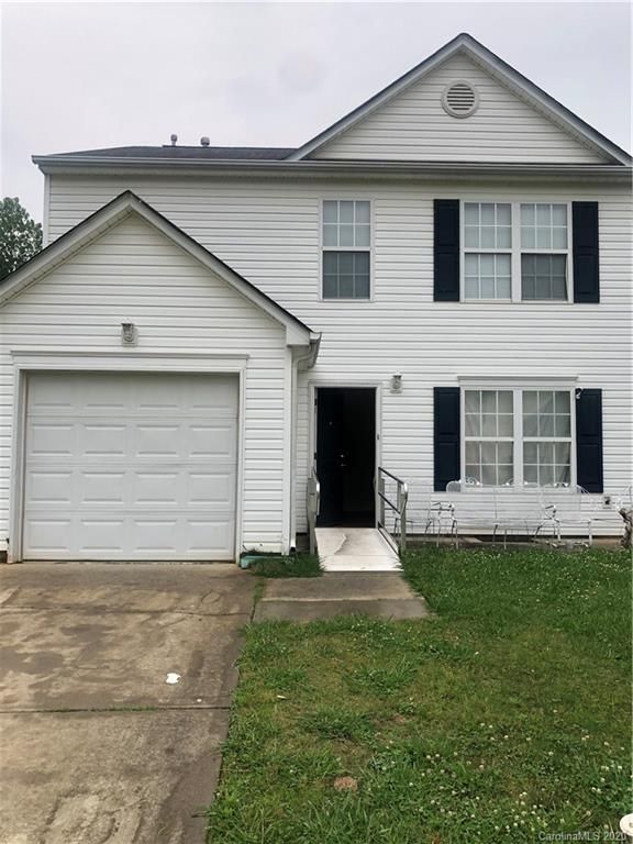 619 Finborough Ct, Charlotte, NC 28214