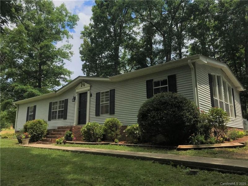 138 Winding Trl, Stanley, NC 28164