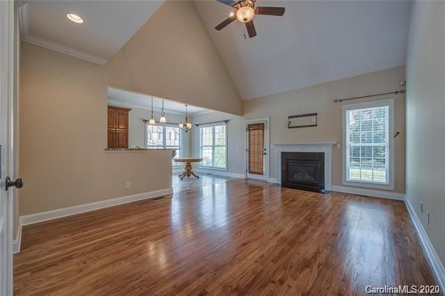 2568 Firethorn Ct, Gastonia, NC 28056