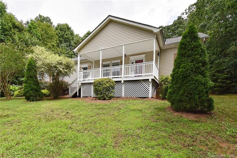 2929 Sweeping Pine Ln, Denver, NC 285037