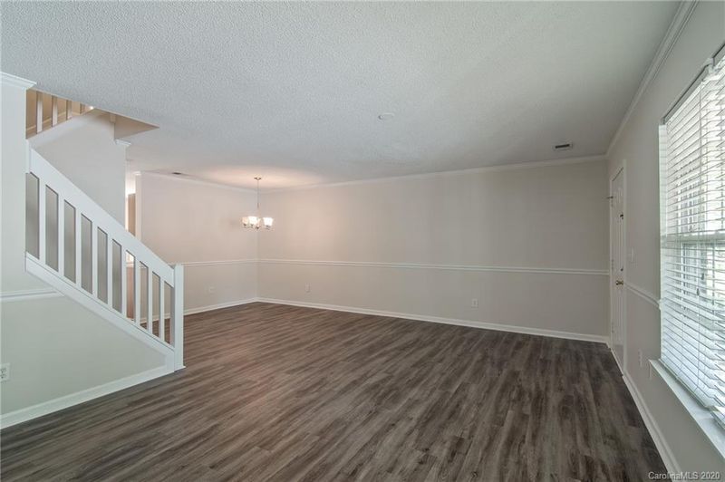 5981 Cougar Ln, Charlotte, NC 28269