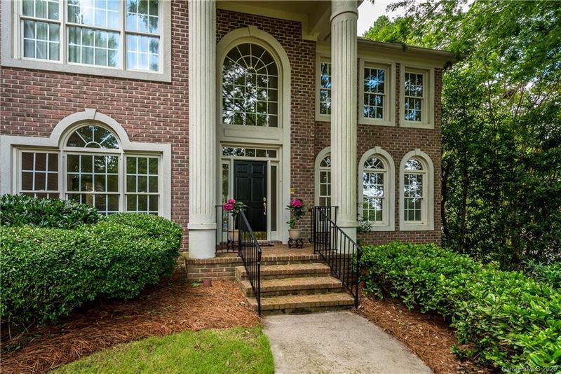4814 Titleist Dr, Charlotte, NC 28277