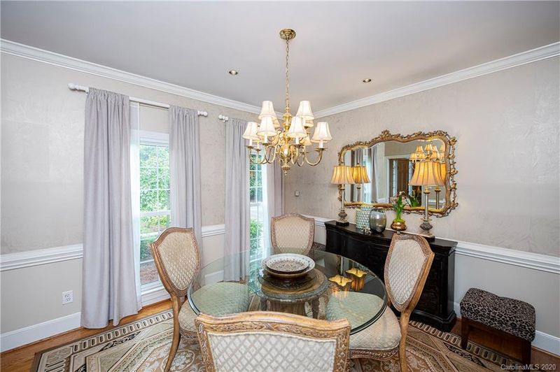 4411 Pebble Pond Dr, Charlotte, NC 28226