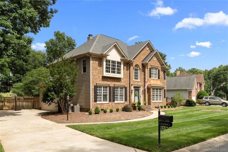 12439 Covington Ct, Charlotte, NC 28277