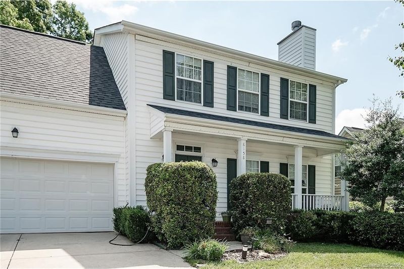 8158 Chatham Oaks Dr, Concord, NC 28027