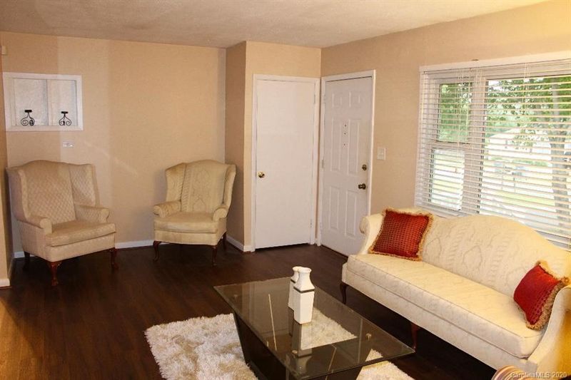 301 Eastway Ave, Kannapolis, NC 28083