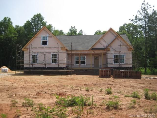 6229 Sanders Landing Ln, Clover, SC 29710