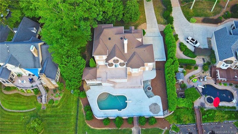 21308 Blakely Shores Dr, Cornelius, NC 28031