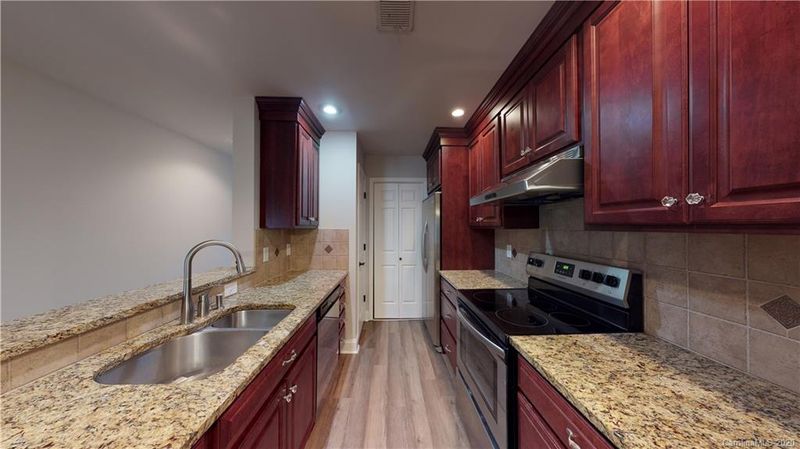 18817 Nautical Dr #306, Cornelius, NC 28031