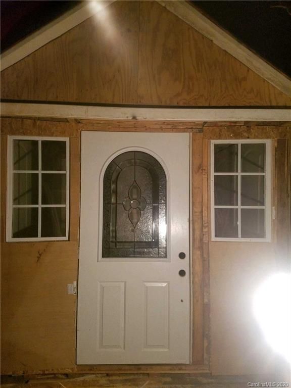 1995 Flat Creek Rd, Lancaster, SC 29720