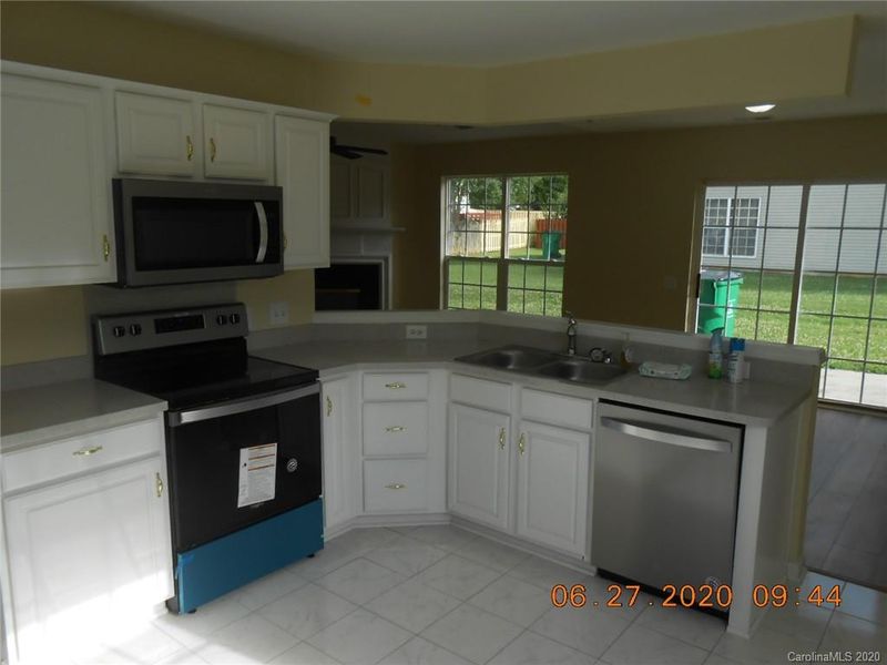 14031 Dingess Rd, Charlotte, NC 28273