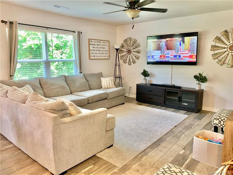 104 Valerie Dr, Lincolnton, NC 28092