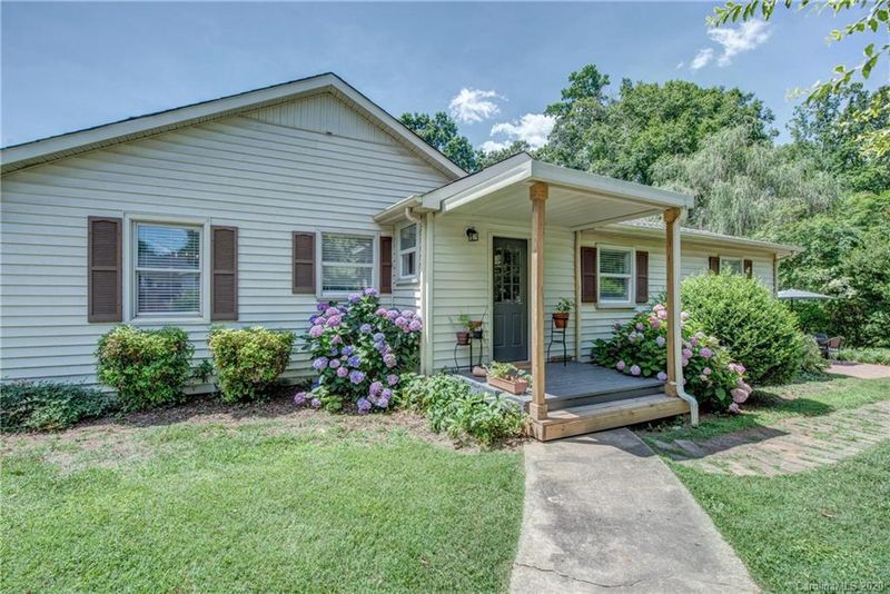 205 Hazeleen Ave, Belmont, NC 28012