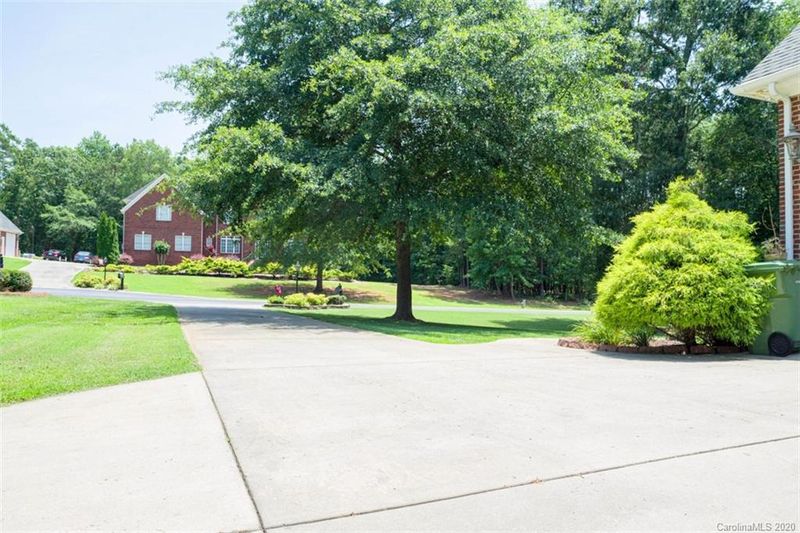 915 Corvette Ct, Lancaster, SC 29720