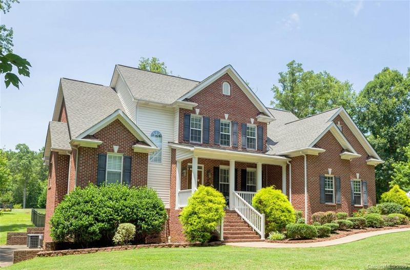 915 Corvette Ct, Lancaster, SC 29720