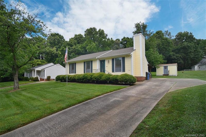 7121 Ravenglass Ln, Mint Hill, NC 28227