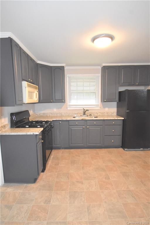 2814 Botany St, Charlotte, NC 28216