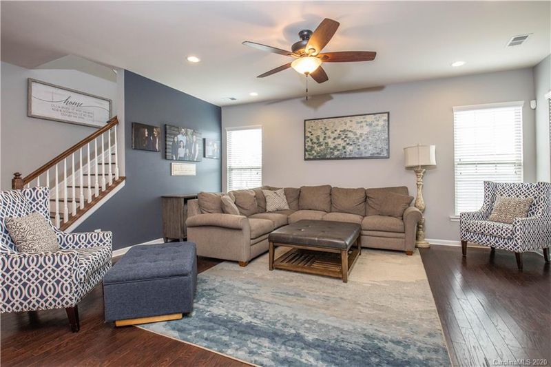 5149 Waterloo Dr, Tega Cay, SC 29708