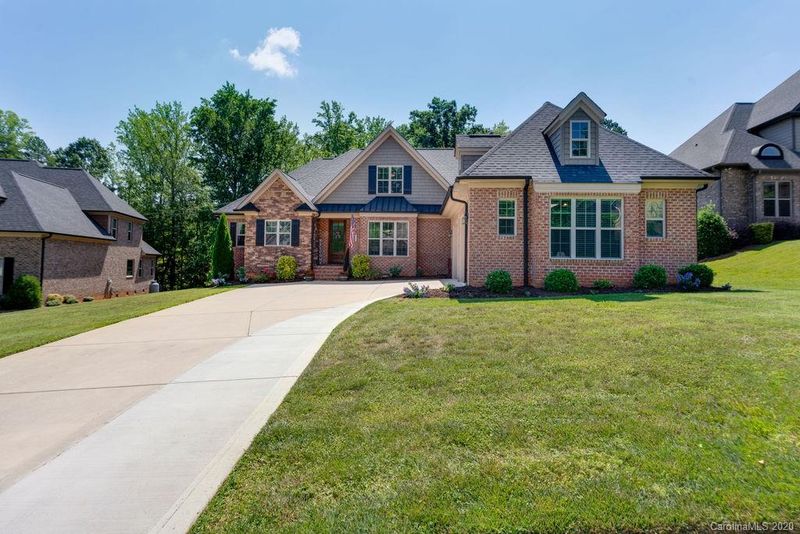 2460 Shiny Leaf Dr, Denver, NC 28037
