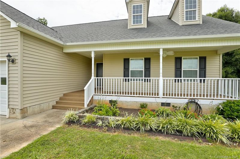 300 Springlake Rd, York, SC 29745
