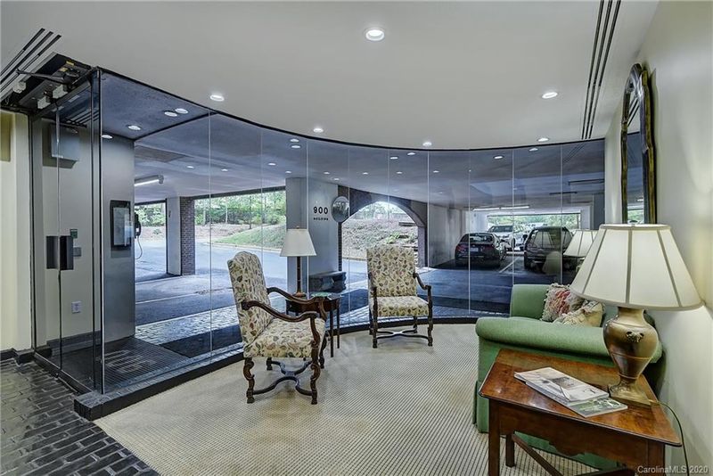 938 Cherokee Rd, Charlotte, NC 28207