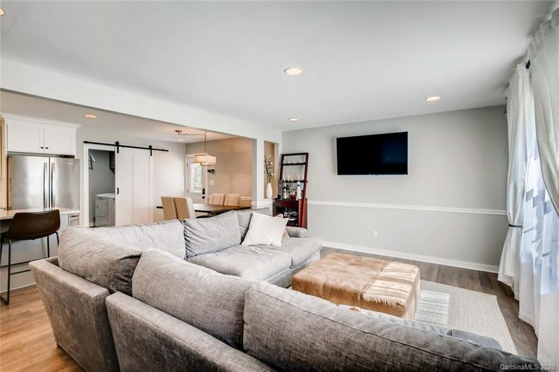 1801 Lakedell Dr, Charlotte, NC 28215