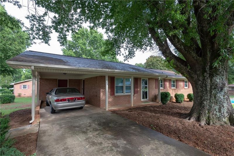 1504 County Home Rd, Conover, NC 28613