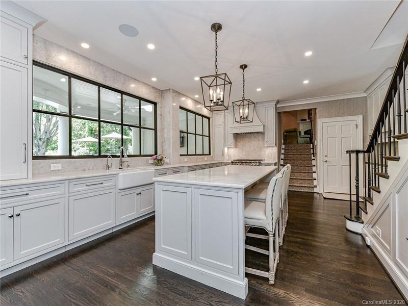 2101 Cortelyou Rd, Charlotte, NC 28211