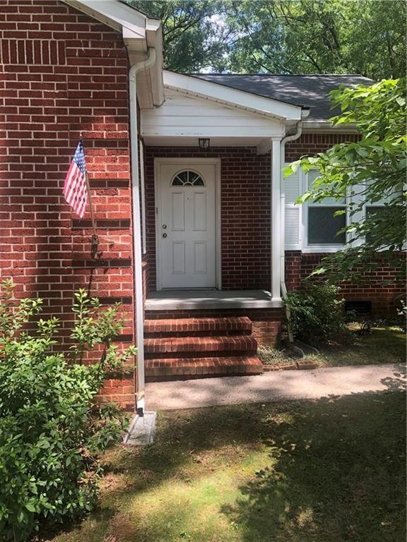 408 4th St SW, Conover, NC 28613