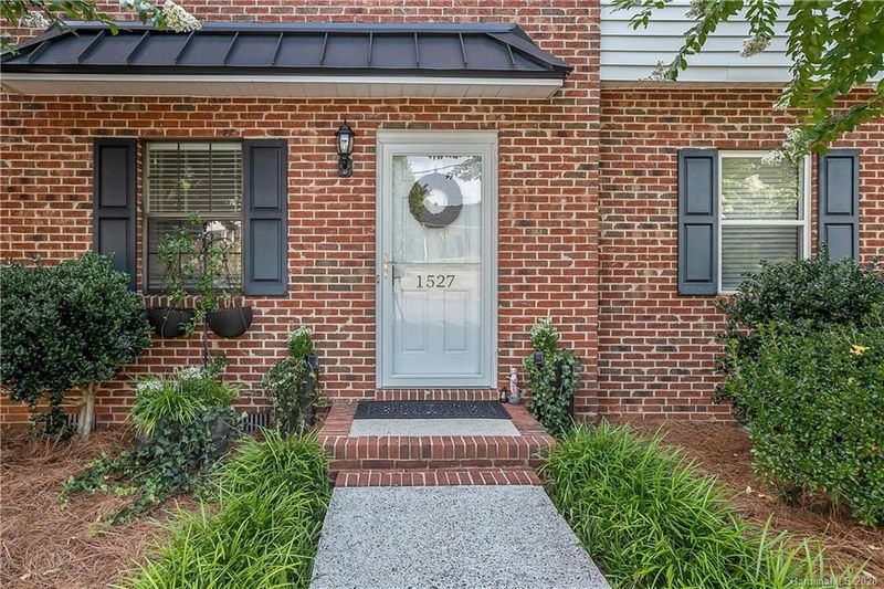 1527 South Point Rd #11, Belmont, NC 28012