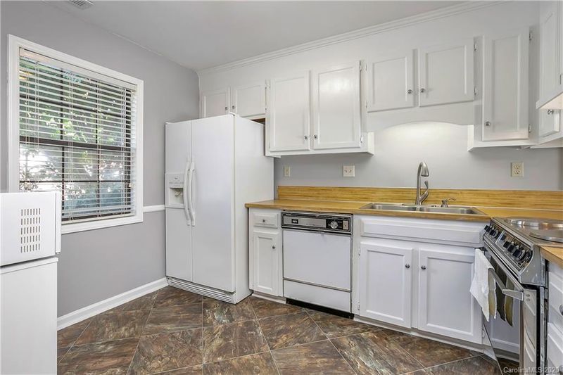 1527 South Point Rd #11, Belmont, NC 28012