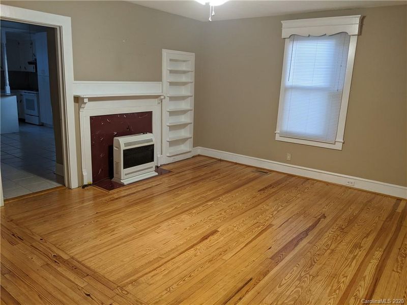 323 Chestnut Ave, Kannapolis, NC 28081