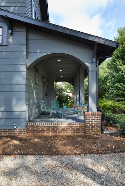 2408 Laburnum Ave, Charlotte, NC 28205