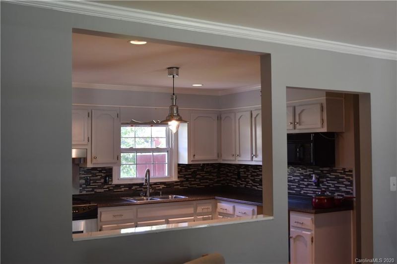 423 Valley St, Stanley, NC 28164
