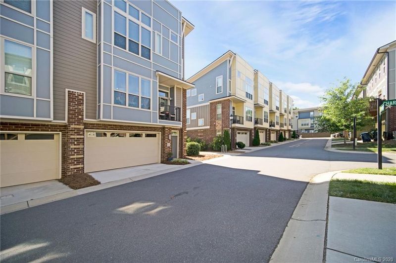 1011 Pierre Dr, Charlotte, NC 28205