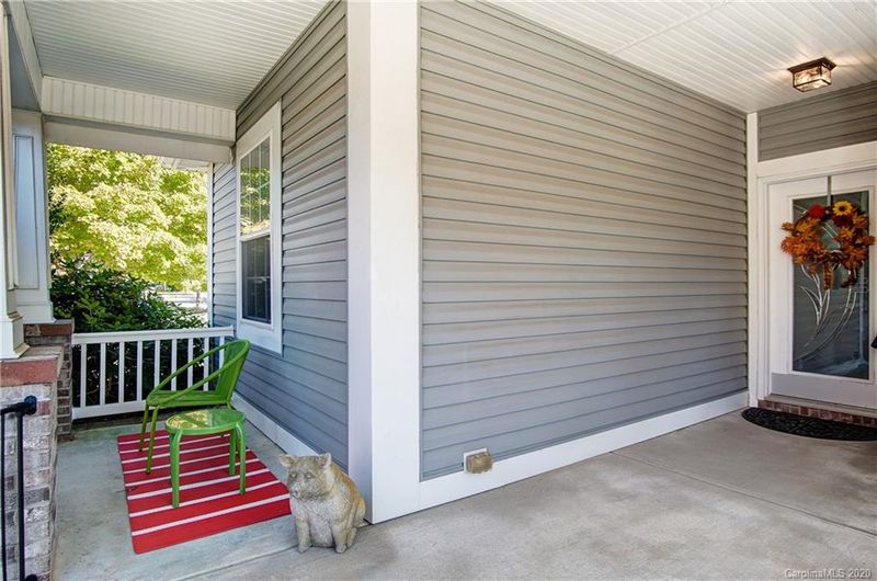 1085 Stonedown Ln, Matthews, NC 28104