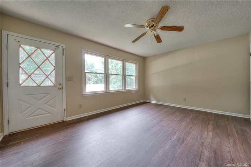 277 River Loop Rd, Belmont, NC 28012