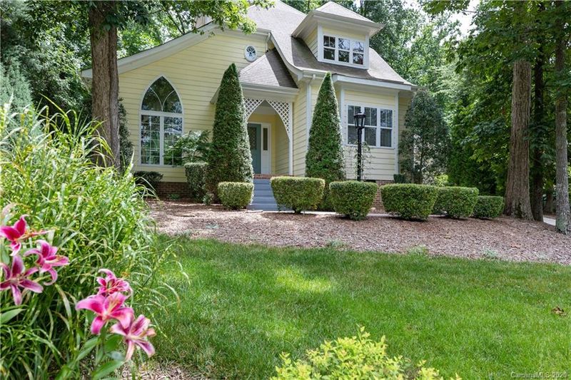 852 Creek Bluff Rd, Rock Hill, SC 29732