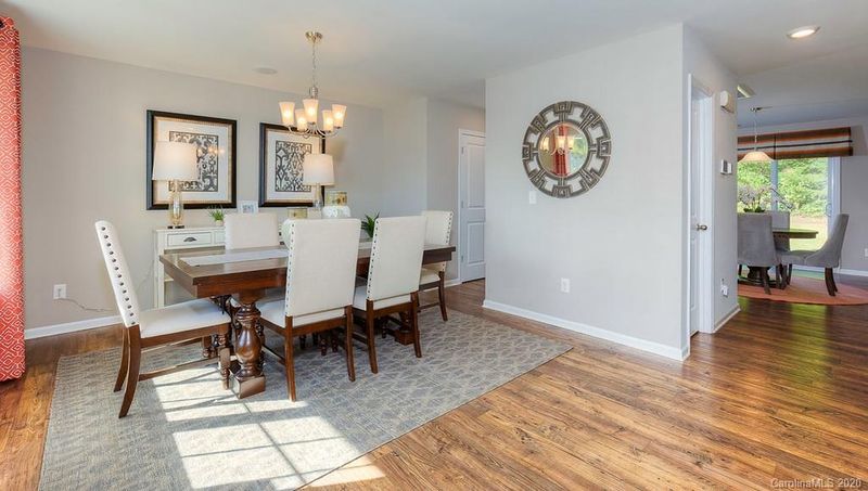 8634 Hunter Knoll Ln, Charlotte, NC 28215