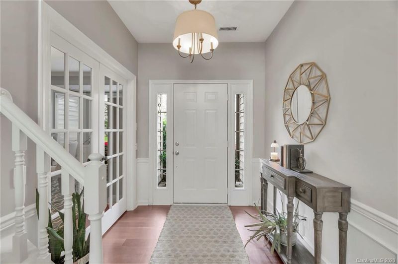 3122 Surreyhill Ct, Charlotte, NC 28270